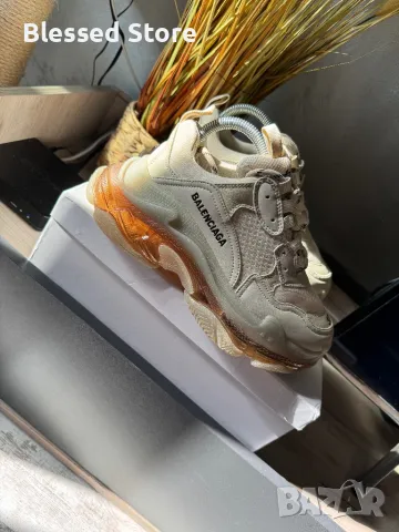 Balenciaga triple S, снимка 4 - Маратонки - 48159314