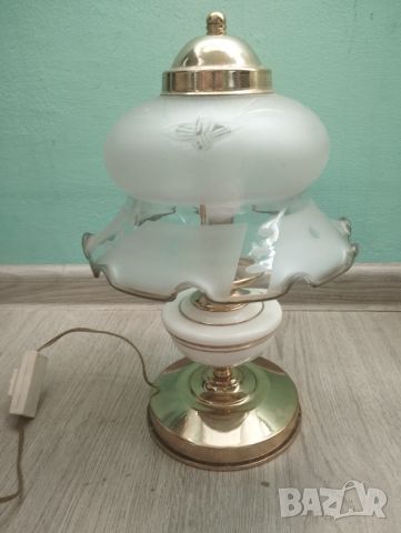Настолна лампа в ретро стил, снимка 1 - Настолни лампи - 46022425