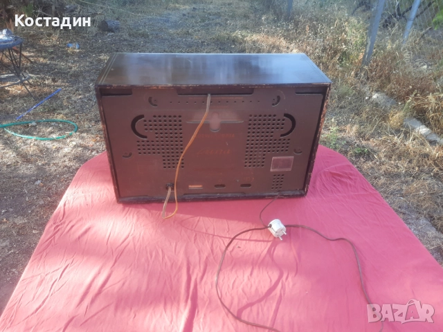 Ретро радио Loewe-Opta; Luna 1741W , снимка 6 - Антикварни и старинни предмети - 52788396