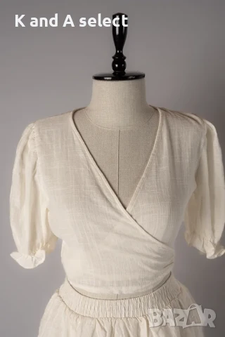 Къса блуза с буфан ръкави