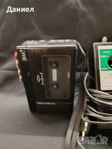 Ретро диктофон Sony, снимка 3 - Антикварни и старинни предмети - 53932383