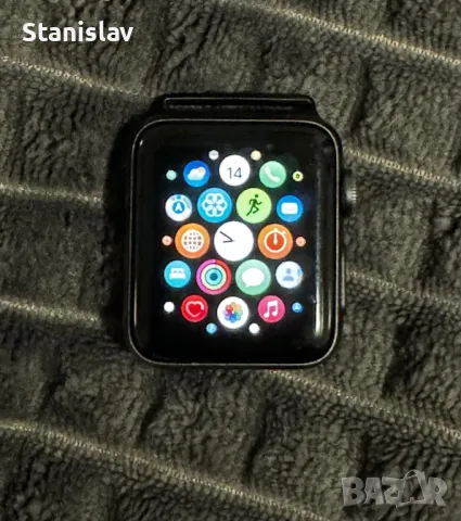 Apple watch 3, снимка 3 - Смарт часовници - 47322323