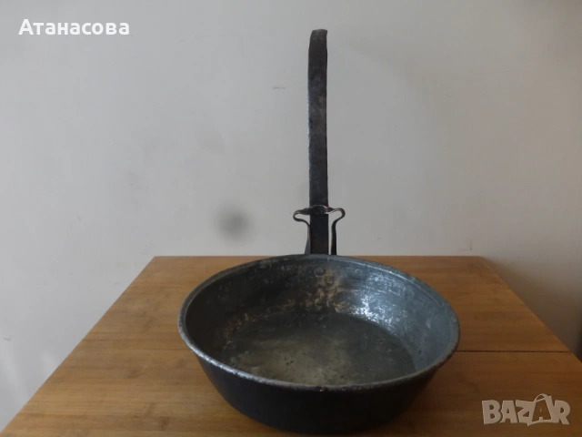 Стар меден тиган с надпис 1933 г, снимка 3 - Антикварни и старинни предмети - 53735868