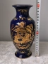 Порцеланова ваза с кобалтово -синя глазура и богата златна декорация., снимка 6