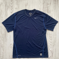 NIKE тениска, снимка 1 - Спортни дрехи, екипи - 45053397