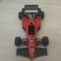 Метална количка Ferrari 126 C4 TURBO 1/24 !!!, снимка 4 - Колекции - 45116746