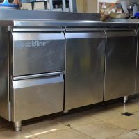Хладилна маса, снимка 1 - Обзавеждане на кухня - 45434756