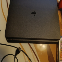 Playstation 4 slim 1TB в отлично състояние , снимка 4 - PlayStation конзоли - 44298016