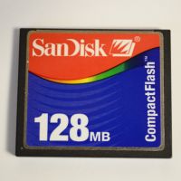 CF Compact Flash карта 128MB, снимка 1 - Чанти, стативи, аксесоари - 45819477