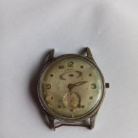 Часовници , снимка 3 - Антикварни и старинни предмети - 45253536