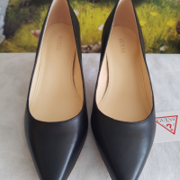 Дамски обувки Guess, снимка 5 - Дамски елегантни обувки - 45070113