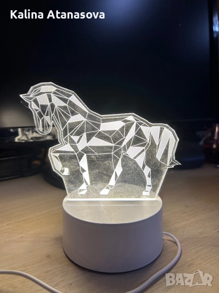 Нощна лампа с формата на кон, снимка 1