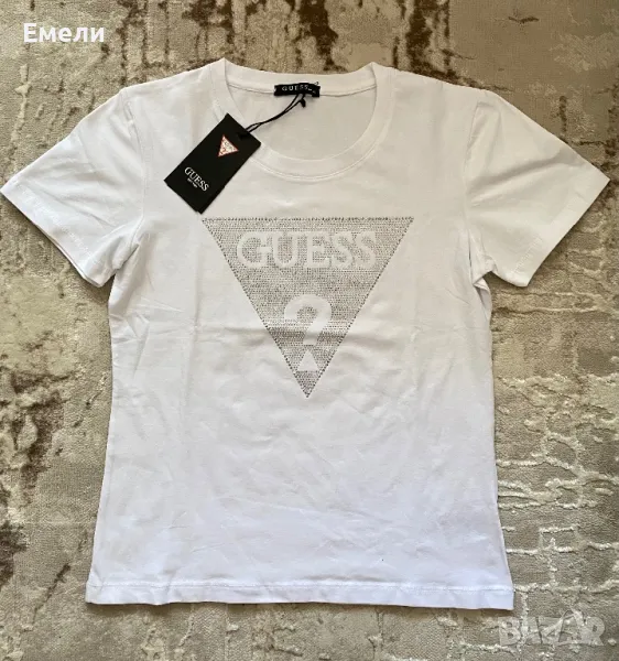 Дамска тениска Guess в бял цвят с камъчета сребристи , снимка 1