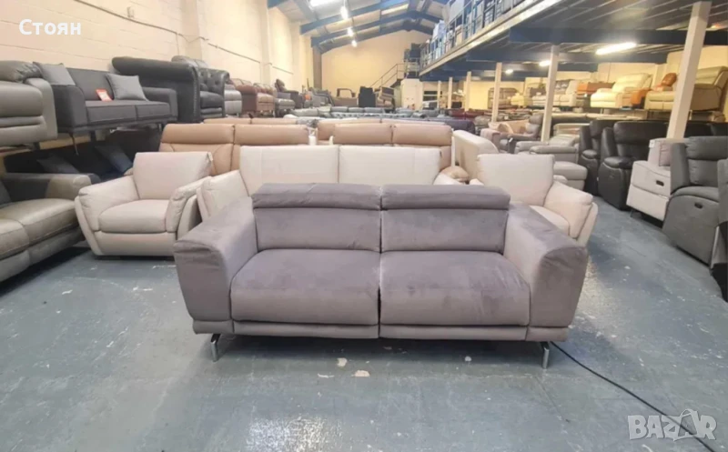 Сив диван от плат тройка с електрически релаксиращ механизъм, снимка 1