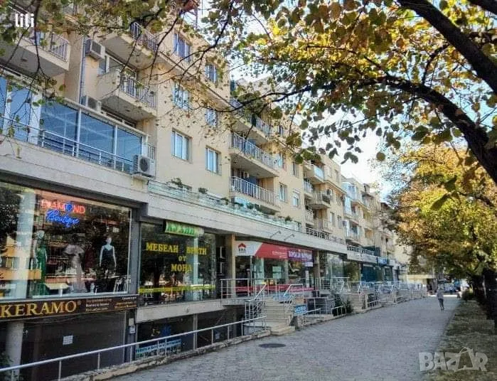 Помещение за търговска дейност 40кв.м в широк център срещу Наоми, снимка 1