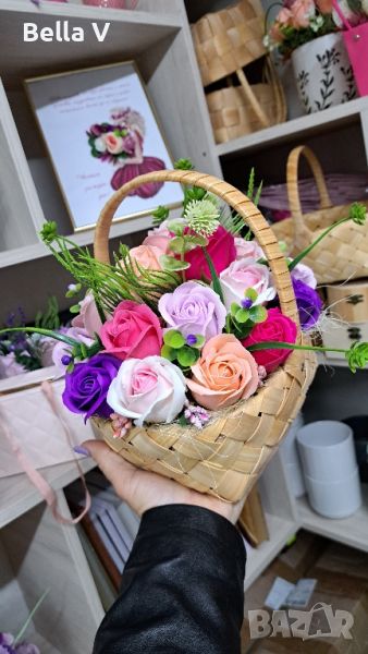 Букет от декоративни сапунени розив кошница, снимка 1