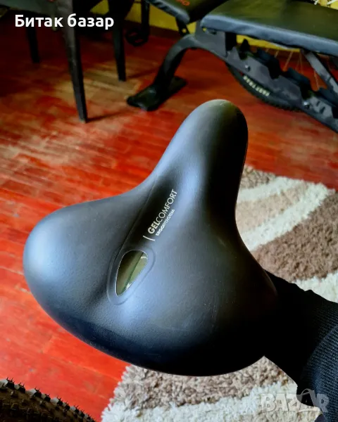 Продавам комфортна вело седалка. , снимка 1