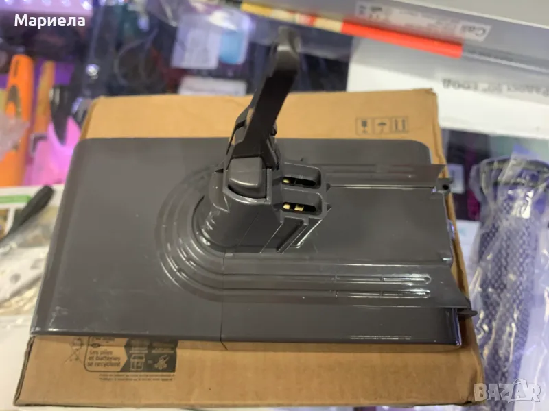 Резервна батерия 8000mAh за Dyson V8 / Animal V8 Motorhead V8 Absolute Pro SV10, снимка 1