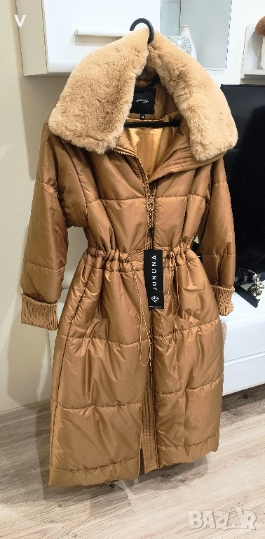 Нови дрехи Junona Юнона карамелено дълго зимно яке с пух топ бюстие кожен панталон клин , снимка 1