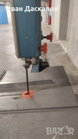 Банциг настолен Black & Decker, снимка 4 - Триони и циркуляри - 52919290