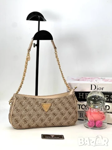 чанти Guess ⭐️ ➡️29cm ⬆️14cm✨ 🌟, снимка 2 - Чанти - 51423567