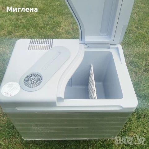 Хладилна чанта на 12 и 220 волта, снимка 3 - Хладилни чанти - 50939212