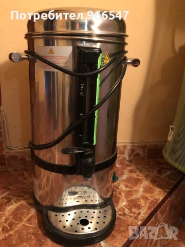 Електрически диспенсър за топли напитки.