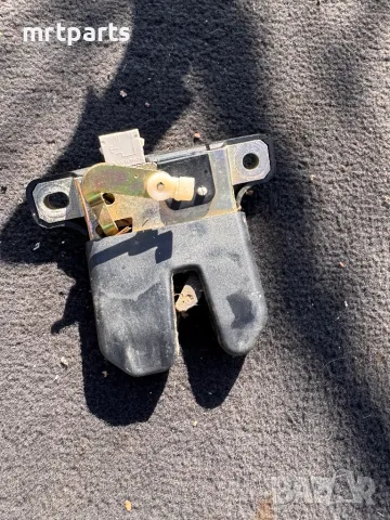 Ключалка за задна врата за Audi A3 8L, снимка 2 - Части - 49921114