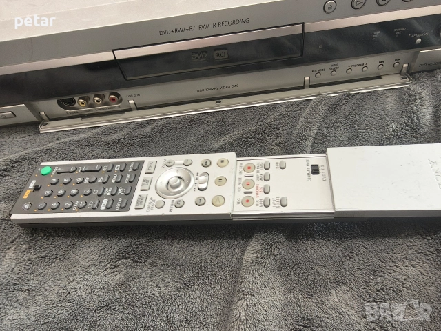 Sorry rdr-gx300 dvd, снимка 2 - Плейъри, домашно кино, прожектори - 52625083