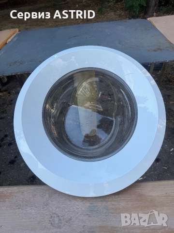 Продавам отличен люк (вратичка) за пералня LG