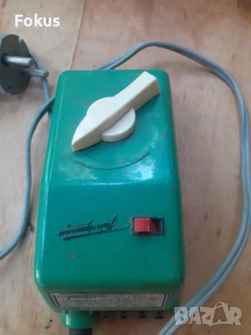 стар трансформатор захранване траф за влакче - игра, снимка 2 - Антикварни и старинни предмети - 53274063