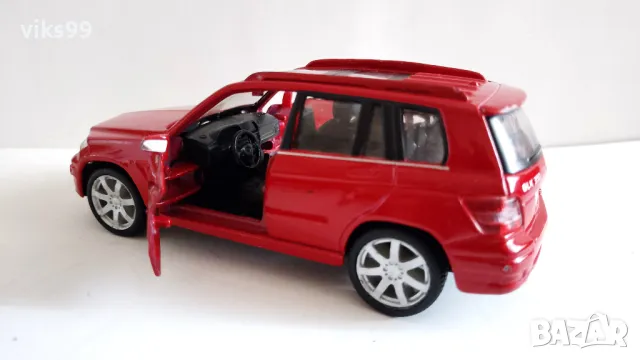 Bburago Mercedes-Benz GLK-Class 350 Мащаб 1:32, снимка 3 - Колекции - 47129103