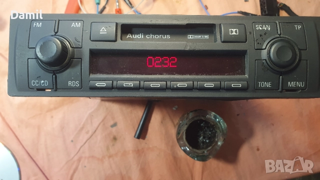 Audi  радио с известен код и CD чеинджър 6 диска, снимка 9 - Аксесоари и консумативи - 52396802