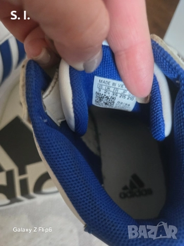 Оригинални маратонки Adidas 35н., снимка 5 - Детски маратонки - 51875496