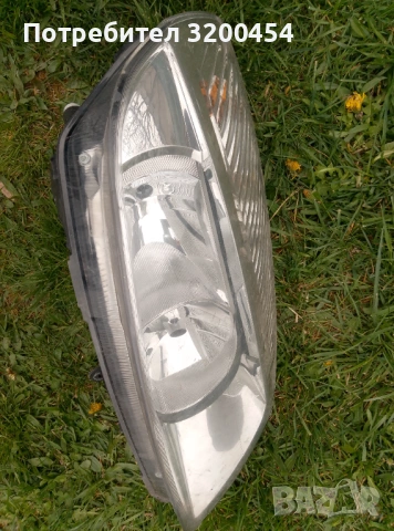 Десен фар за Рено Сценик, снимка 2 - Части - 54222106