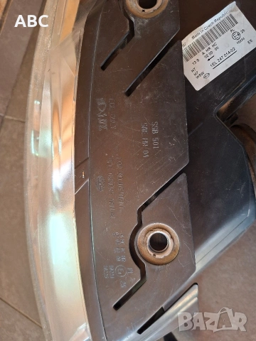 Фарове Hella за Passat B6 , снимка 15 - Аксесоари и консумативи - 51501175