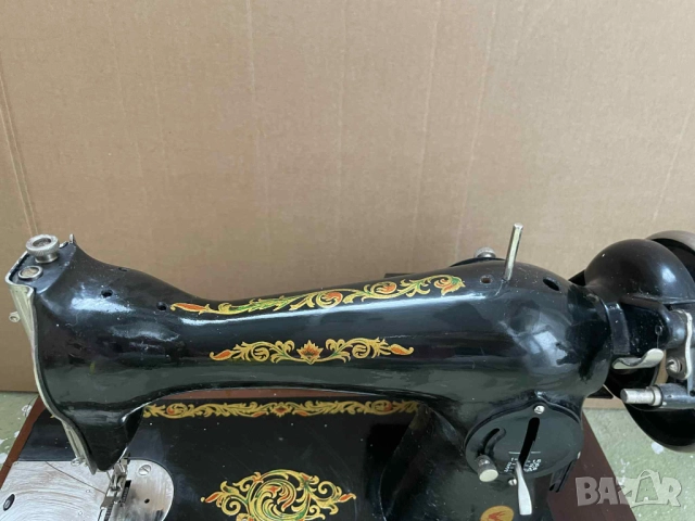 Руска шевна машина, снимка 2 - Антикварни и старинни предмети - 52169729