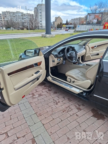 Мерцедес E350CDI, снимка 18 - Автомобили и джипове - 53406236