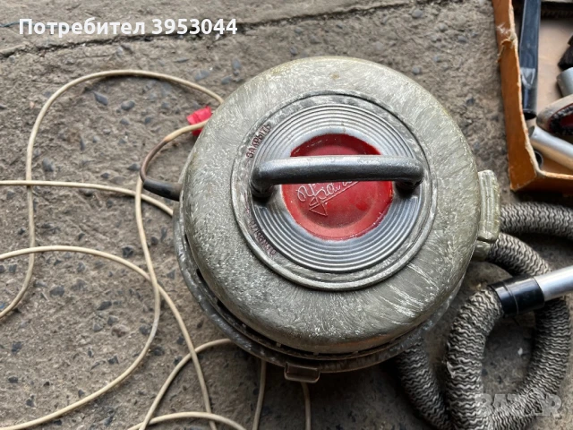 Ретро прахосмукачка Уралец, снимка 2 - Прахосмукачки - 50612350