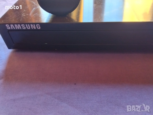 страхотен оригинален 3де Блу Рей дивиди юесби плеър-самсунг , снимка 2 - Плейъри, домашно кино, прожектори - 52397945