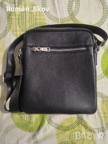 продавам мъжка чантичка