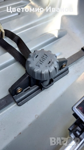 Автобокс, багажник за покрив Thule pacific 100, снимка 8 - Аксесоари и консумативи - 52305776