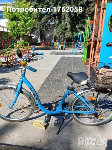 продавам дамско колело марка кампус