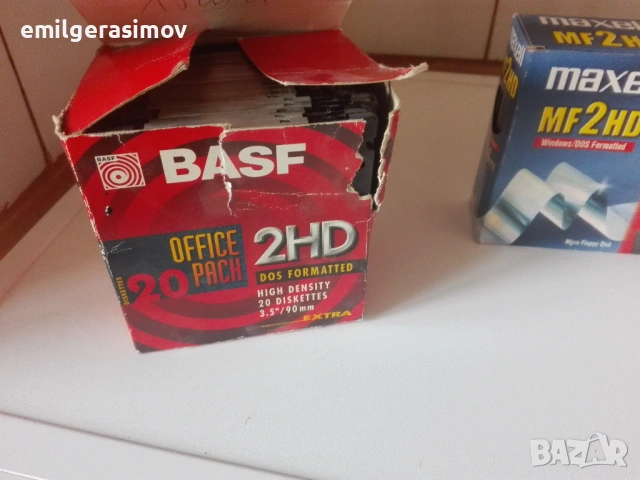 Дискети за компютър и класьор с фонокарти., снимка 3 - Колекции - 54095588