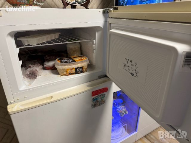 Продавам хладилник CROWN, снимка 3 - Хладилници - 45696371