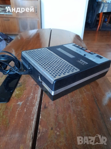 Стар касетофон Schaub-Lorenz ITT, снимка 3 - Антикварни и старинни предмети - 53432556