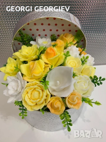 цветя изработени с глицеринов ароматен сапун и Българска роза Стара Загора Център , снимка 7 - Изкуствени цветя - 53498300