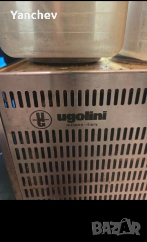 Професионален диспенсър за замразени напитки (скрежина/гранита) Ugolini, произведен в Милано, Италия