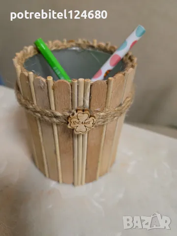 Моливници,кашпи