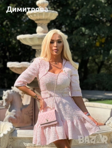 Чисто нова рокля на MonCher